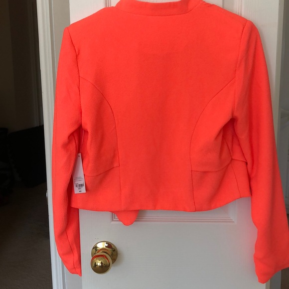 Blazer - Picture 2 of 2